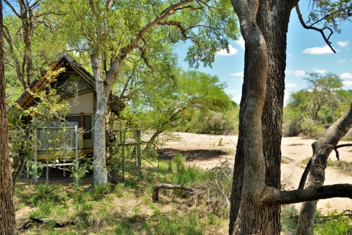 Rhino Post Safari Lodge - LR - Suite Exterior.